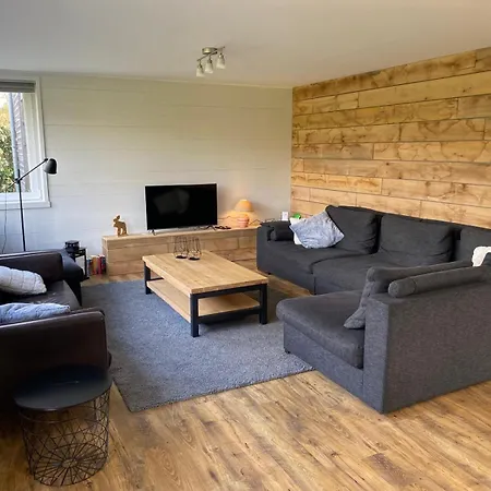 Maison A L'aise Holiday home *